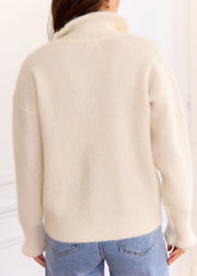 Pull écru Morgane — vue portée de dos