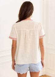 Blouse écrue motifs rouge brodée