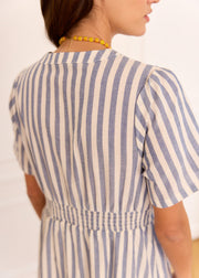Robe mi-longue rayée bleue