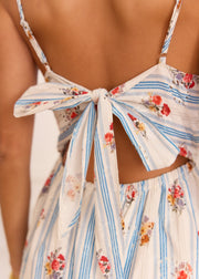 Robe bleue rayée fleurie brodée