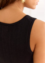 Top maille légère noire fluide