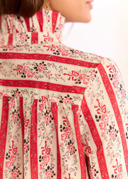 Blouse rayée fleurie col volanté