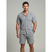Ensemble top ajouré short gris — vue portée en pied, de face