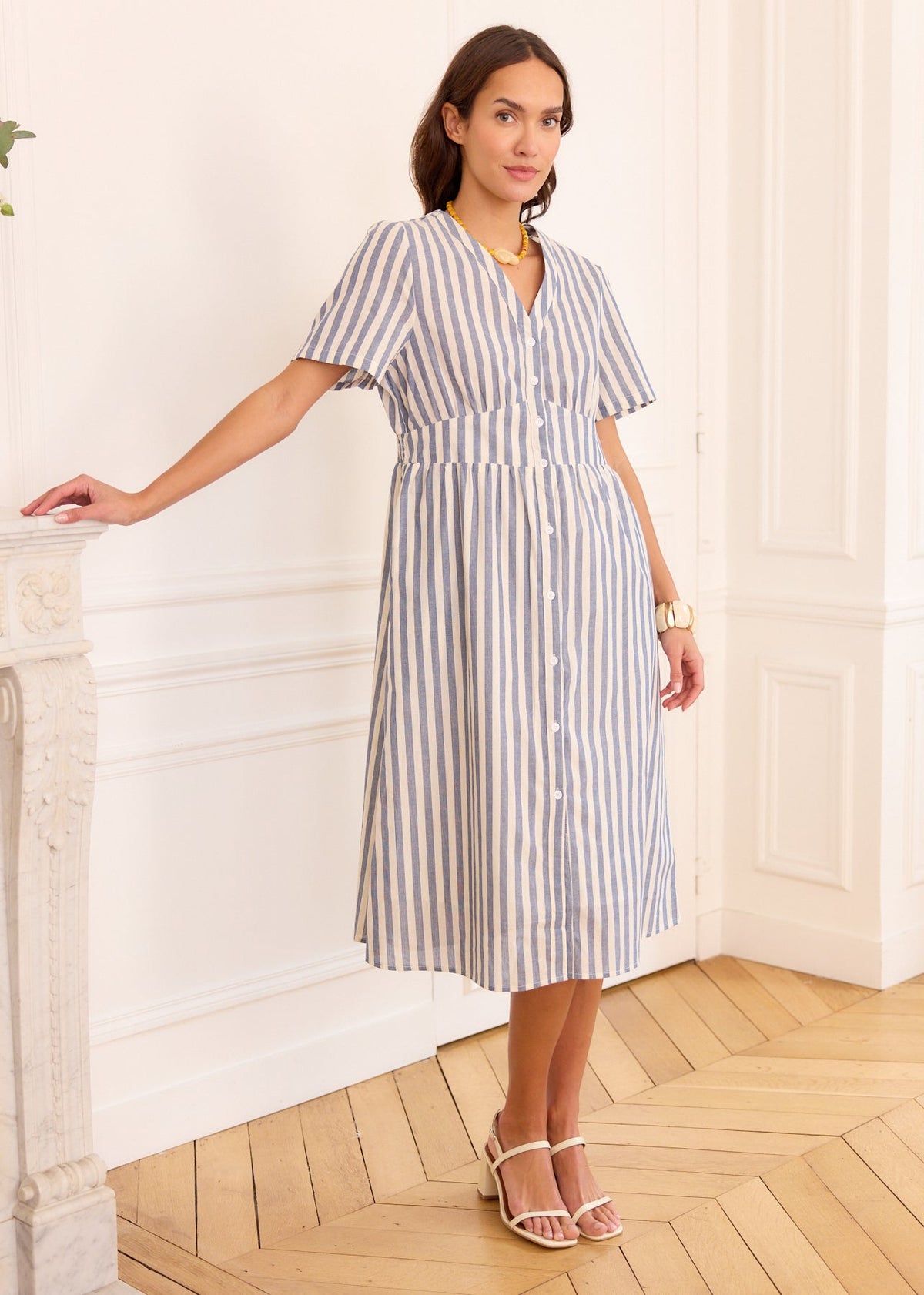 Robe mi-longue rayée bleue