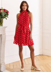 Robe rouge à pois blancs