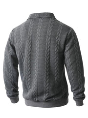 Pull torsadé à col zippé gris — pièce isolée, vue de dos