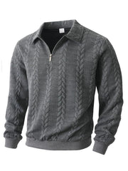 Pull torsadé à col zippé gris — vue de trois-quarts