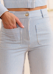 Pantalon rayé bleu et blanc taille haute