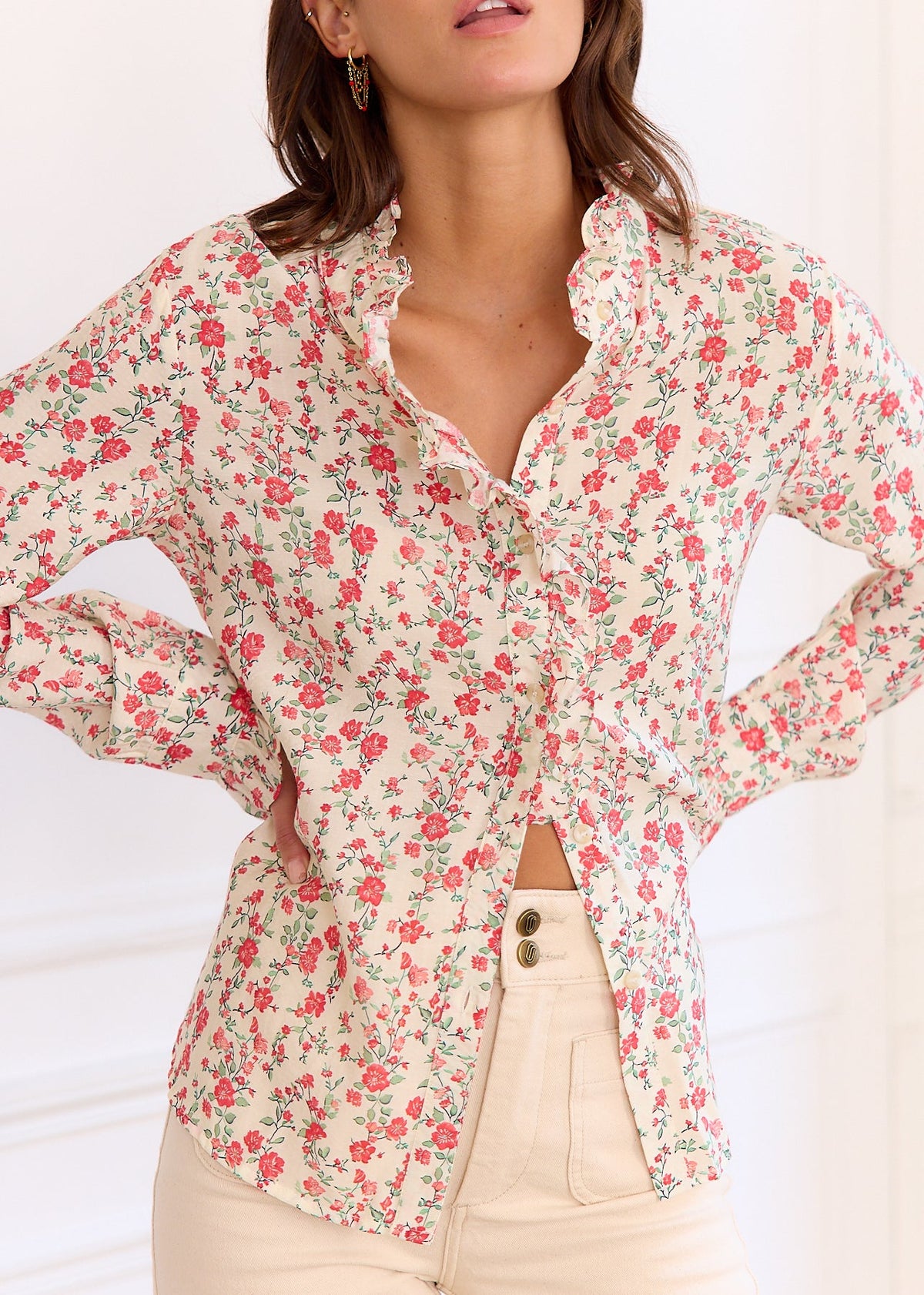 Chemise beige fleurie rose