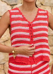 Gilet rouge crochet ajouré