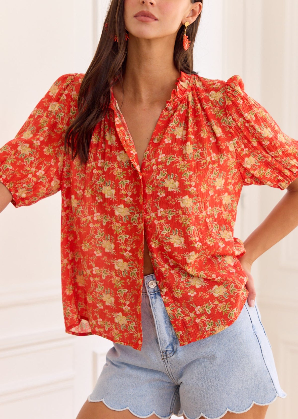 Blouse rouge fleurie légère