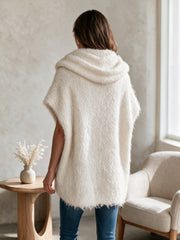 Pull écru col drapé — vue portée de dos, grande capuche