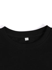 T-shirt col rond grandes tailles noir — gros plan de l'encolure ronde