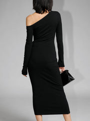 Robe midi asymétrique épaules dénudées