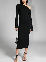 Robe midi asymétrique épaules dénudées