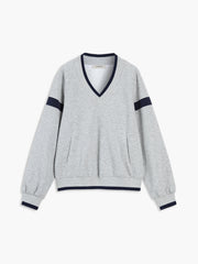 Sweat oversize finitions contrastées gris clair — vue de face à plat