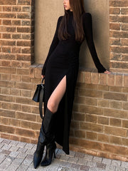 Robe longue moulante col montant fendue