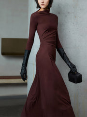 Robe midi moulante asymétrique manches longues