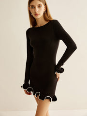 Robe slim mini-volants contrastés