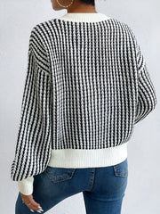 Top tricot rayé color block — vue portée de dos