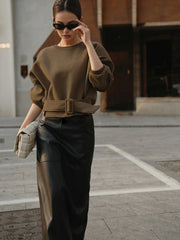 Sweat court ceinturé oversize