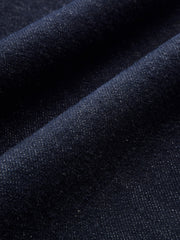 Jean ample marine à ourlet, détail du denim