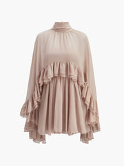 Robe chiffon à volants avec cape