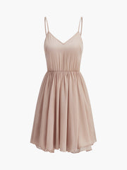Robe chiffon à volants avec cape