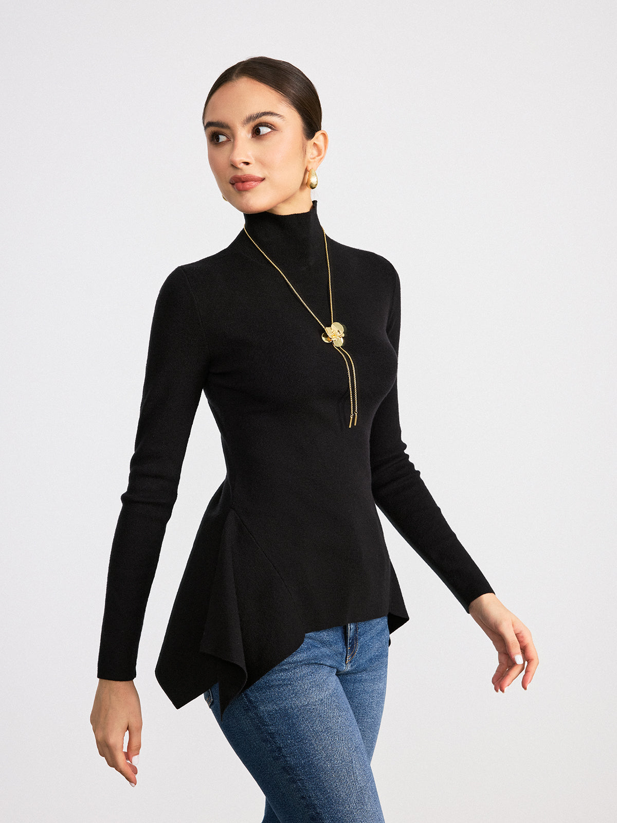 Pull col roulé asymétrique