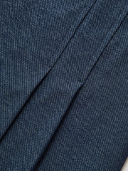 Pantalon ample à pinces marine, détail du tissu