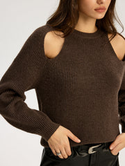 Pull côtelé à découpes