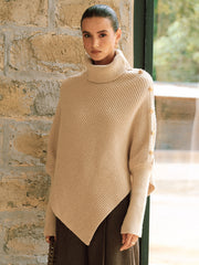 Poncho col roulé détail métallique