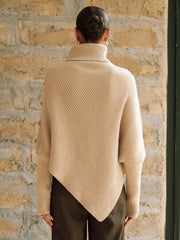 Poncho col roulé détail métallique