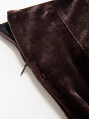 Pantalon large en velours marron foncé, détail, fermeture