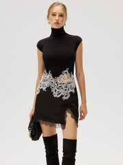 Pull sans manches col montant dentelle