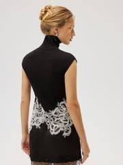 Pull sans manches col montant dentelle