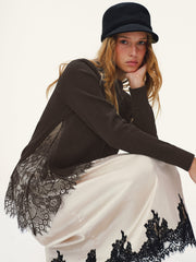 Pull tricoté panneaux dentelle