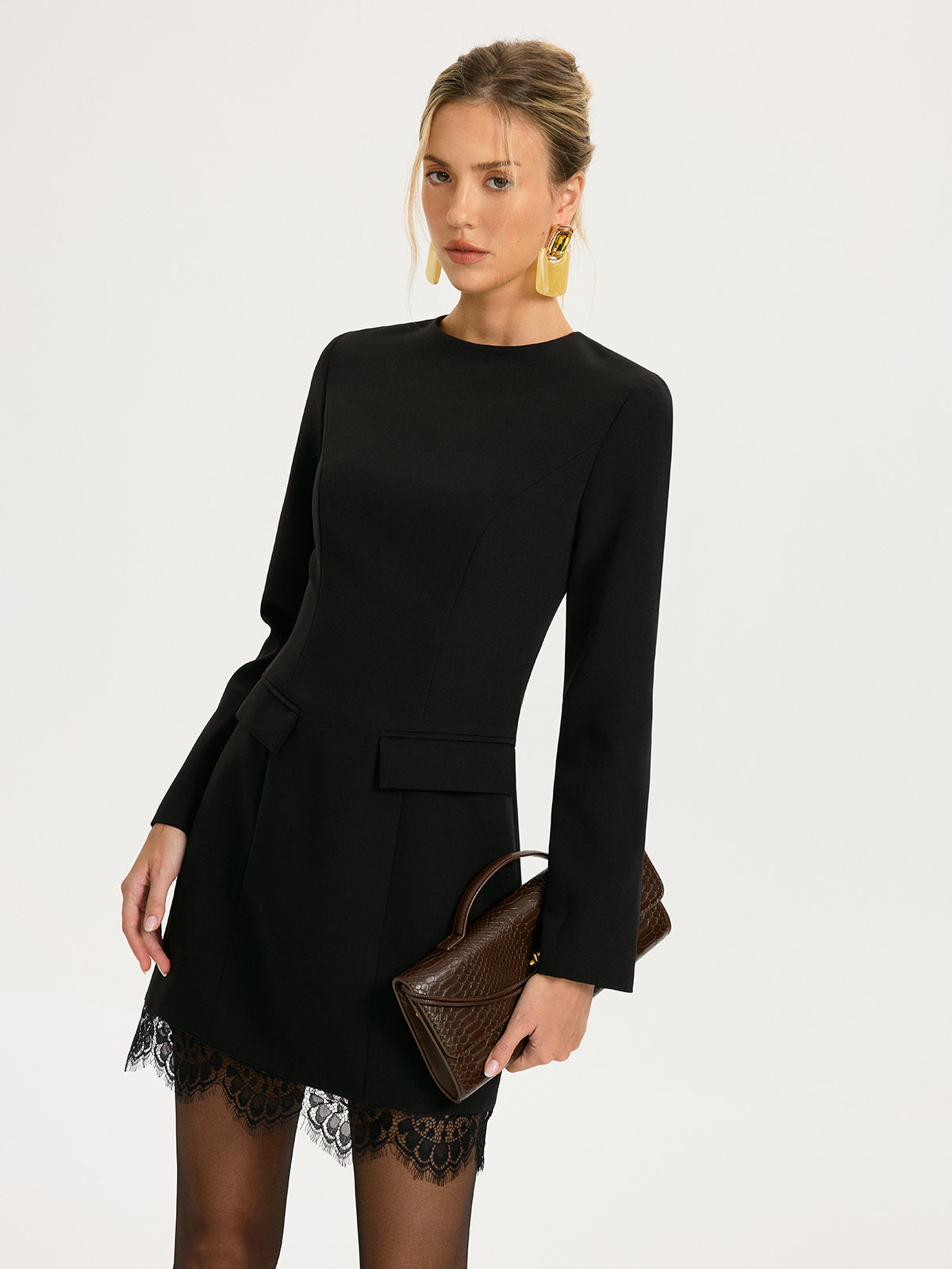Robe mini ajustée bord dentelle