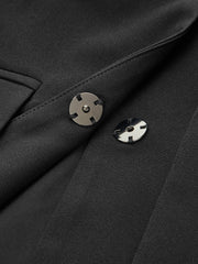Blazer noir à nœud — gros plan des boutons décorés