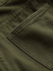 Pantalon large à panneau vert armée, détail, poche