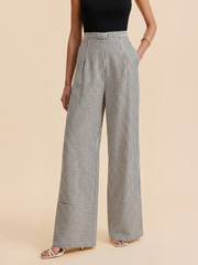 Pantalon rayé jambe large ceinture noir et blanc, vue portée de face