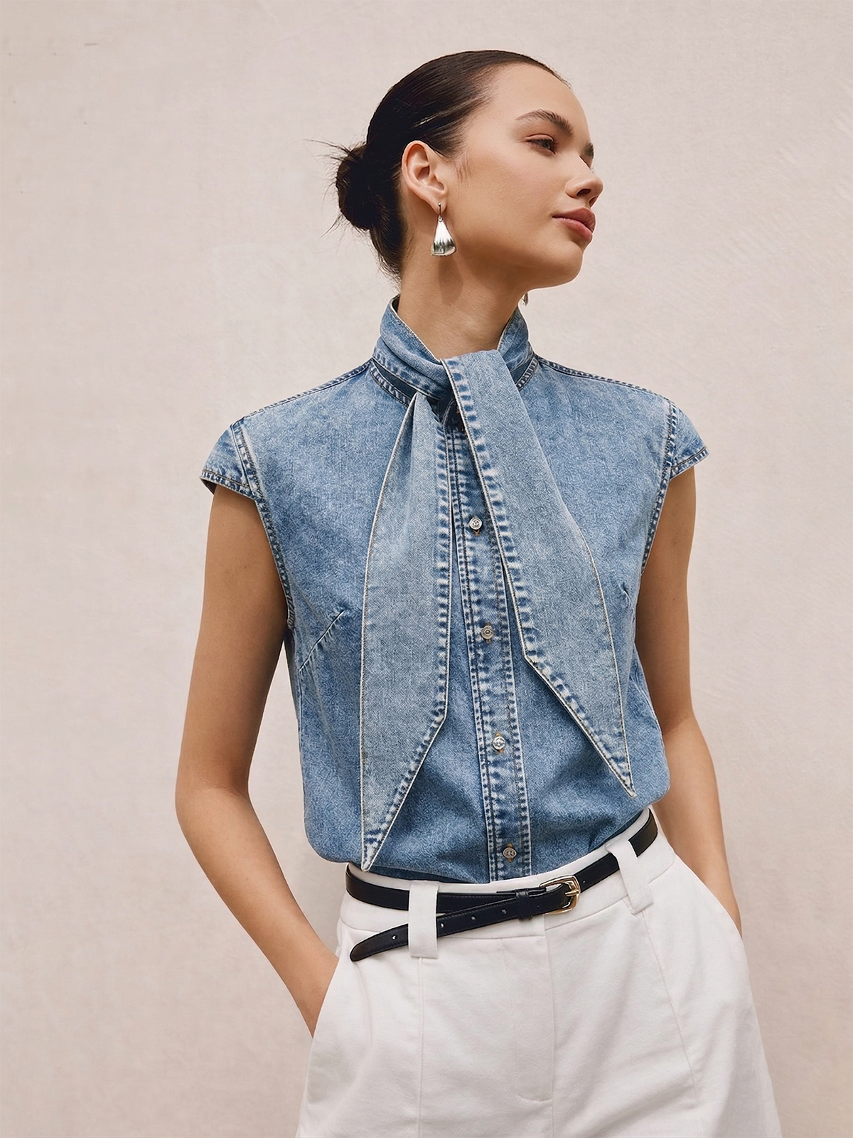 Chemise en jean col lavallière