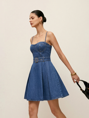 Robe mini jean ceinturée