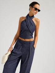 Ensemble top dos nu et pantalon denim