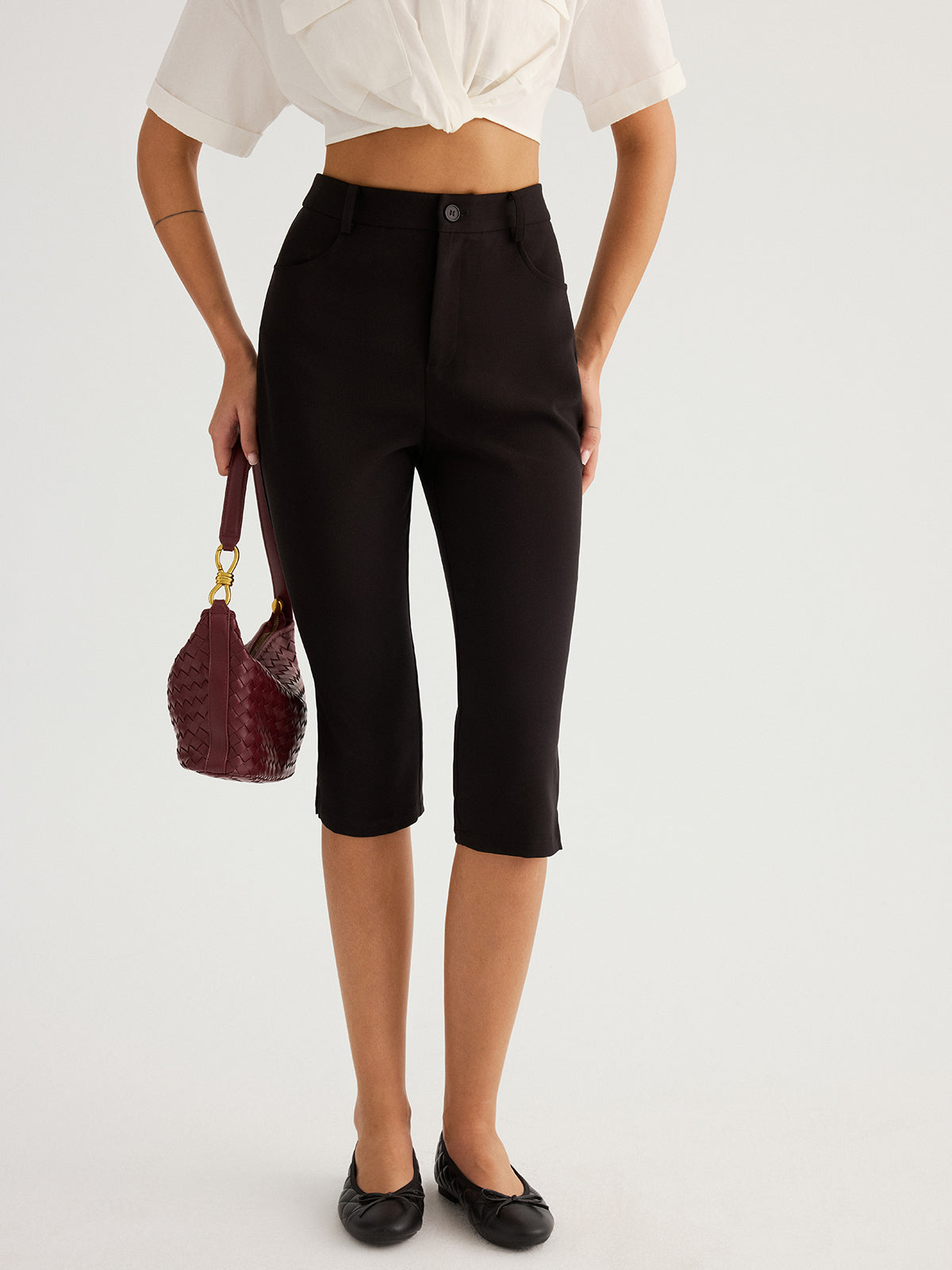 Pantalon capri slim noir, vue portée de face