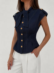 Blouse col montant ceinturée en jean
