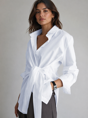 Chemise longue semi-transparente à nouer