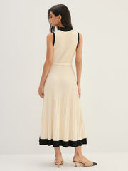 Robe longue à col contrasté