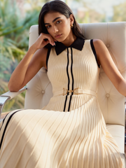 Robe longue à col contrasté