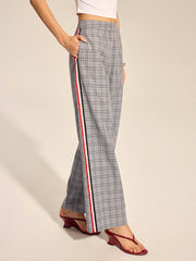 Pantalon à carreaux bande latérale gris, vue portée de profil
